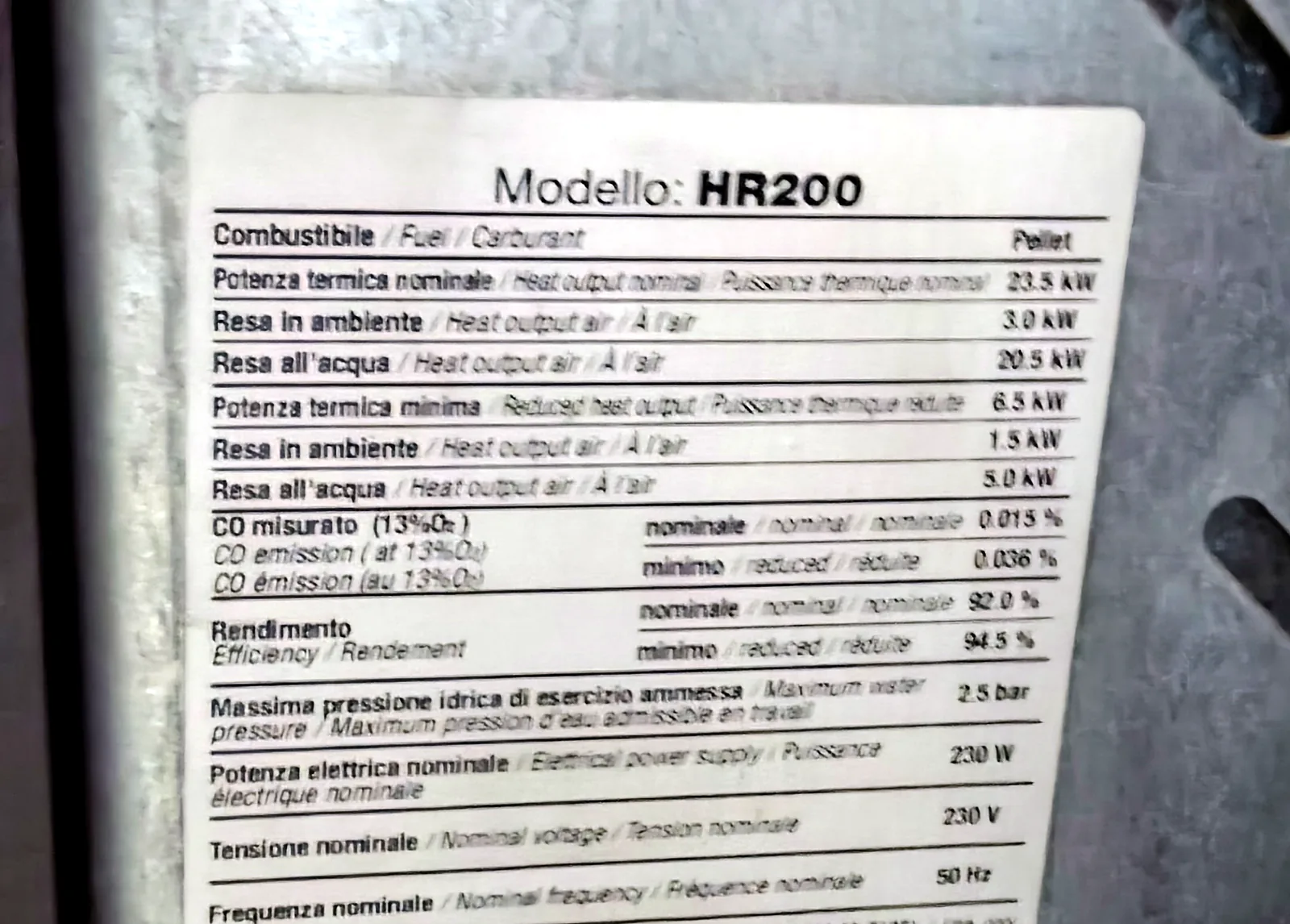 Ravelli HR200, termostufa a pellet bianca, foto 3 di 3. In magazzino a Mileto.