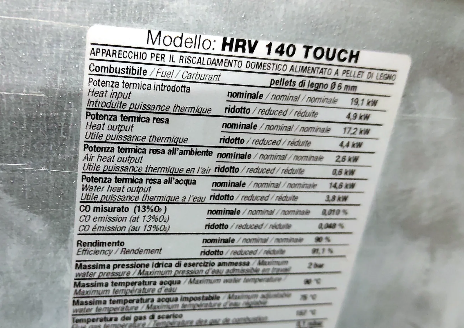 Ravelli HRV140 Touch, termostufa a pellet nera, foto 4 di 7. In magazzino a Mileto.