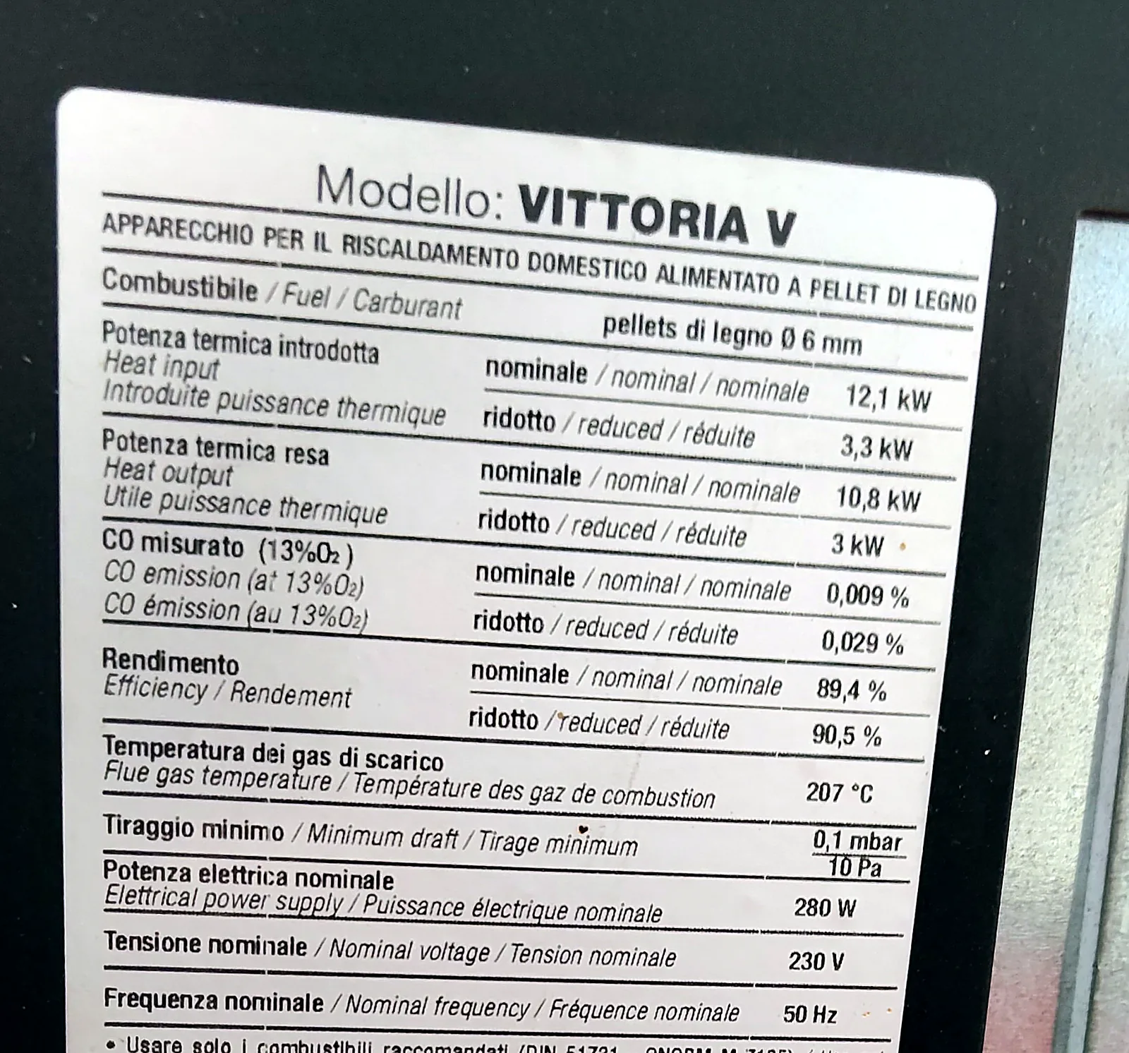 Ravelli Vittoria V, stufa a pellet pergamena, foto 5 di 5. In magazzino a Mileto.